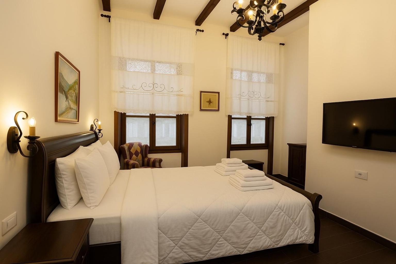 White House Boutique Hotel & Restaurant - Since 1999 Berat Esterno foto